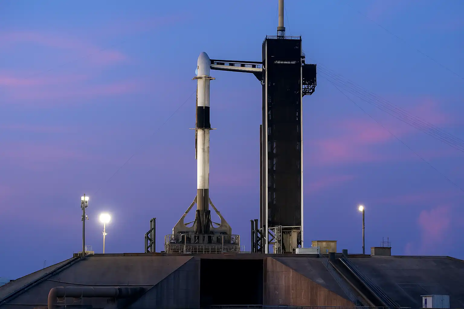 SpaceX opóźnia misję Ax-4 z powodu wycieku tlenu